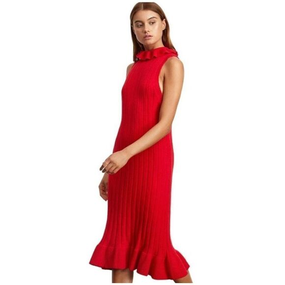 Elegant Red Sleeveless Dress - Picture 7 of 7